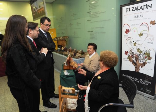 La Comunidad apoya el mercadillo artesanal del Zacatín de Bullas en la celebración de su vigésimo aniversario