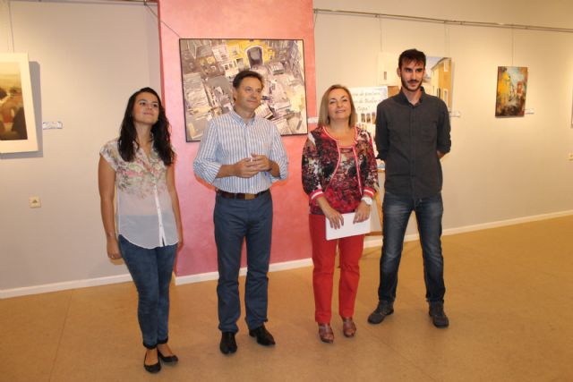 Ya se puede visitar la exposición de artistas locales y paisajes y rincones de Bullas en la Casa de Cultura