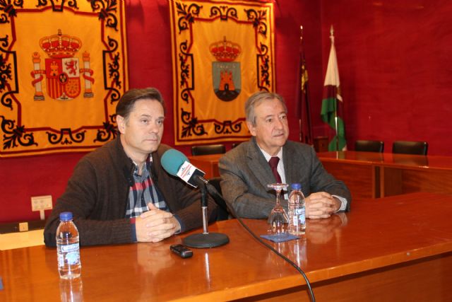 El Director General de Carreteras inspecciona junto con el Alcalde el estado de los caminos y carreteras del término de Bullas