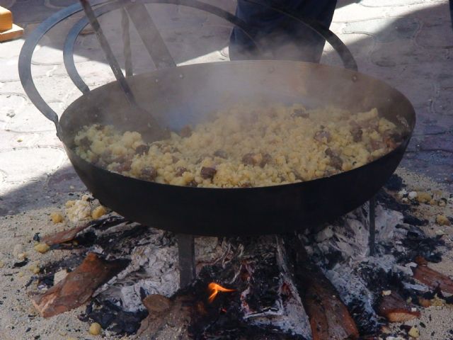 En 'El Zacatín' de marzo se podrán degustar las migas con tropezones acompañadas de los vinos de Bullas