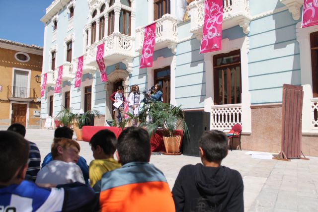 Los alumnos de los centros educativos de Bullas rinden su homenaje a la literatura en el Día del Libro
