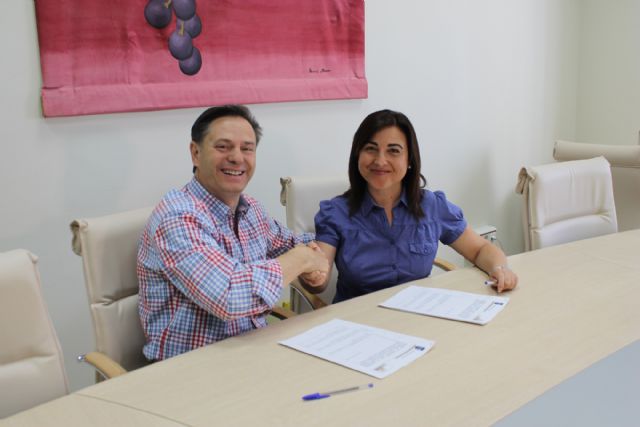 El Ayuntamiento de Bullas renueva el convenio con Proyecto Abraham