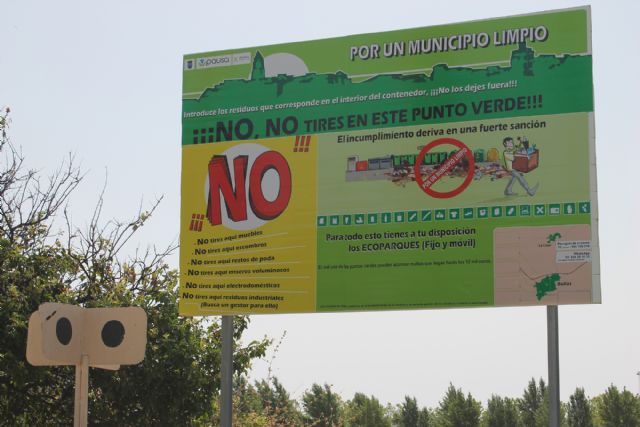 Carteles para informar de cómo mantener limpios los puntos verdes