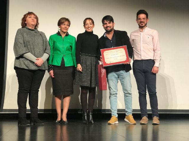 'Huanita' se lleva el premio a mejor obra del III Certamen de Teatro Aficionado 'Villa de Bullas'
