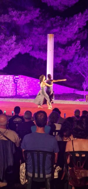 El Anfiteatro de La Rafa acogió el pasado viernes, 30 de junio, una nueva edición del Recital Erótico, edición 2023, que había generado gran expectación