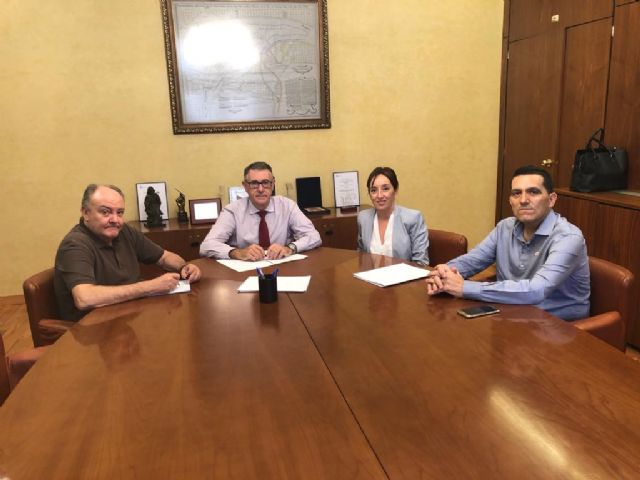 Reunión de trabajo entre el Presidente de la CHS y la Alcaldesa de Bullas