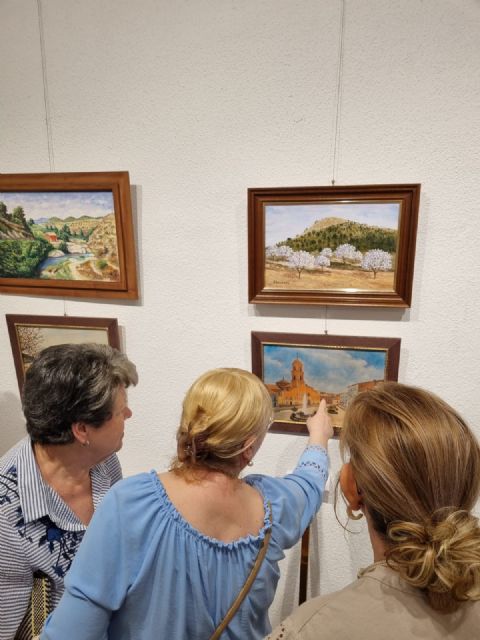 La Casa de la Cultura de Bullas acoge una exposición de Andrés Escámez, maestro del óleo
