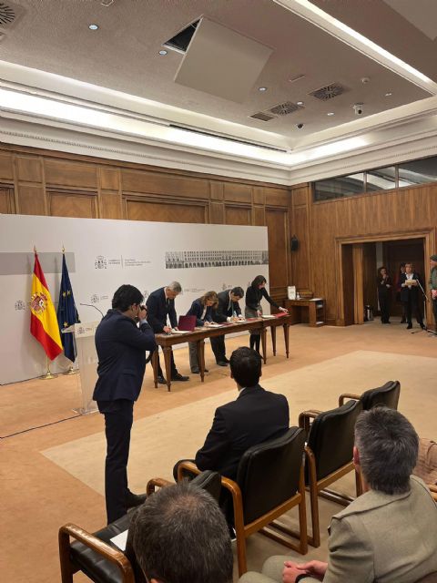 Firma de las ayudas para actuaciones de rehabilitación energética en edificios existentes en áreas previamente declaradas como Entornos Residenciales de Rehabilitación Programada