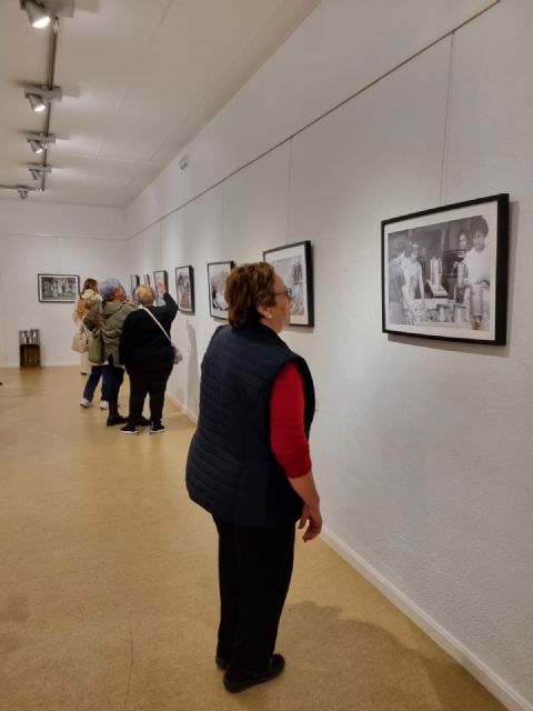 Inaugurada la exposición 'Trabajadoras de la conserva'