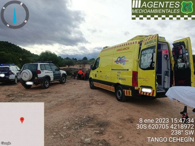 Trasladan al hospital al conductor de un quad accidentado en Bullas