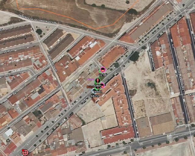 Incendio en un edificio de cuatro plantas en la Avenida de la Libertad, Bullas