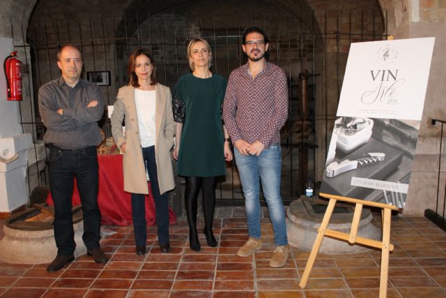 Bullas saborea el vino acompañándolo de actividades culturales