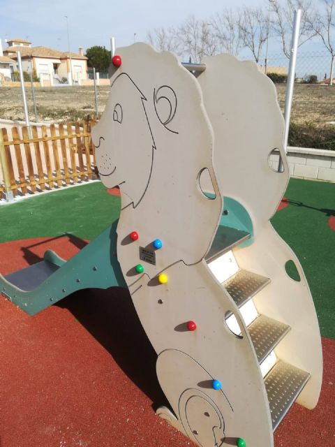 Obras en los patios del Colegio Obispos García Ródenas y CAI