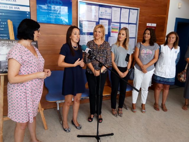 Visita de la Consejera de Familia e Igualdad de Oportunidades