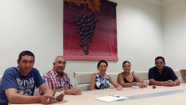 La Alcaldesa y el Concejal de Medioambiente se reúnen con miembros de COAG Bullas