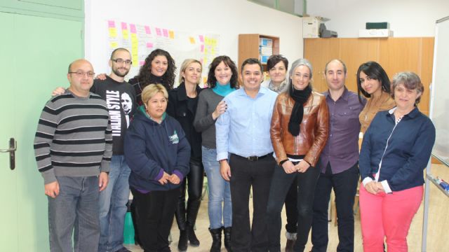 Entrega de diplomas del Curso de Operaciones Auxiliares de Servicios Administrativos y Generales