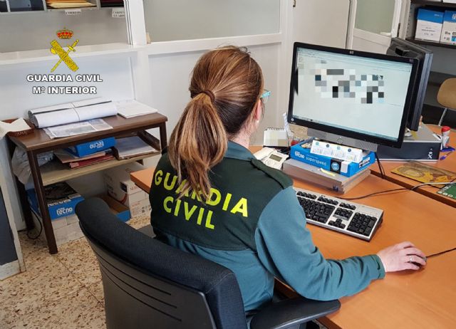 La Guardia Civil investiga a dos vecinos de Bullas por usar una tarjeta de crédito extraviada para realizar compras