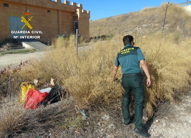 La Guardia Civil desmantela un grupo juvenil relacionado con una decena de robos en viviendas y comercios
