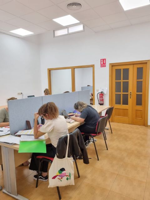 Nueva aula de estudio 24 horas en Bullas