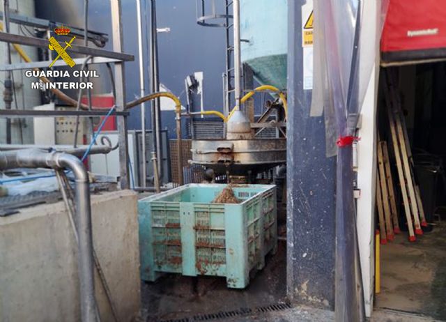 La Guardia Civil investiga a dos empresas y a cinco de sus responsables por daños en la Estación depuradora de aguas residuales de Bullas