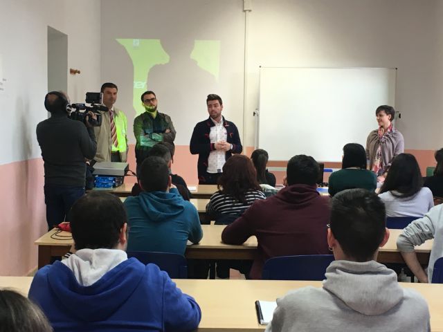 Comienzan en Bullas los cursos del 'Club de idiomas' de Juventud