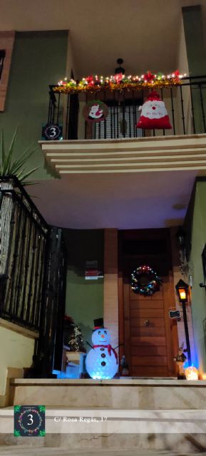 Elegidas las mejores decoraciones navideñas en balcones y ventanas