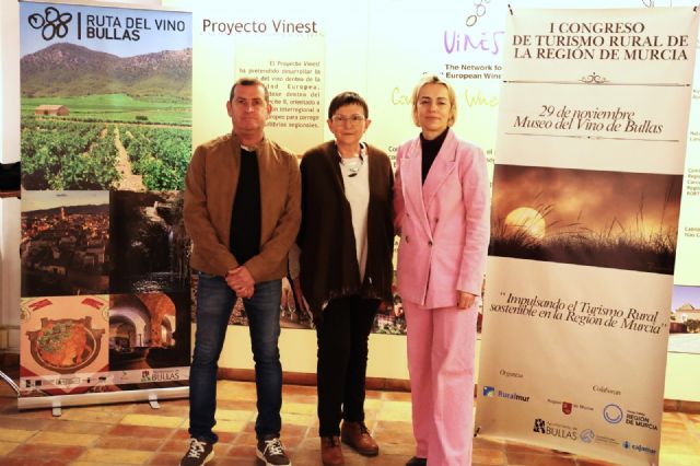 Presentación del I Congreso de Turismo Rural de la Región de Murcia en el Museo del Vino de Bullas