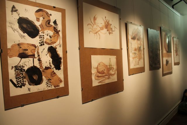 El Museo del Vino de Bullas acoge la exposición 'Pintura al Vino', protagonizada por artistas plásticos murcianos