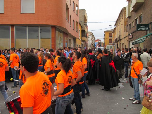 La sardina recorre las calles de Bullas antes de su gran desfile en Murcia