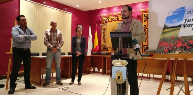 El que fuera concejal de IU-Verdes José María Ortega recibe un galardón por su lucha a favor del Medio Ambiente