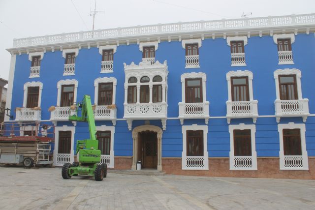 La Casa de Cultura vuelve a lucir su azul característico