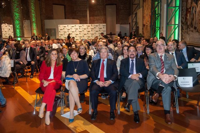 El Ayuntamiento de Bullas y la Asociación Ruta del Vino recogen la mención especial en los III Premios de Enoturismo 'Rutas del Vino de España' a la iniciativa  'SecretWine Walks'