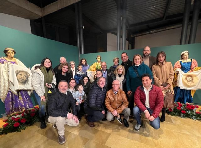 La Verónica de la Cofradía de San Juan Evangelista de Bullas presente en una exposición en Alhama de Murcia